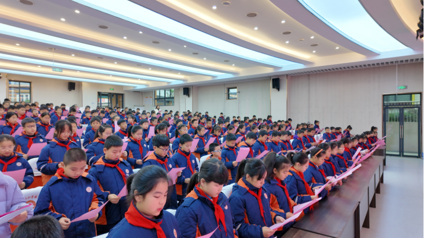 浙江缙云：“宪”在“缙”行关爱青少年 反邪进校园379.png